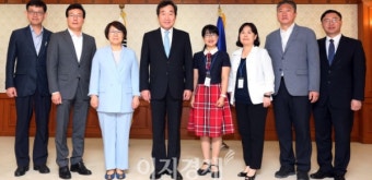 [현장] 이낙연 총리, 소비자정책위 첫 회의 주재…민간위원 위촉