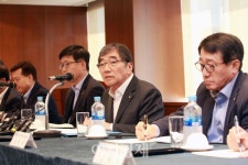 윤석헌, 여전사 대표들과 간담회…서민·중소기업 금융혜택 지원해야