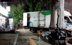 못 지나가, 들렀다가…GS25·CU, 횡포 불구 재무구조 불안