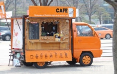 이디야커피, 가격·브랜드 경쟁력상실…돌파구는?