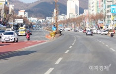 [생생현장] 블랙홀 스타벅스, 골목상권 다 죽인다