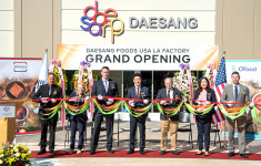 대상, 美 LA공장 본격 가동…김치 세계화 전초기지