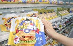 세븐일레븐, 신한카드와 손잡고 푸드 3종 반값 할인