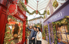 더현대 서울에서 크리스마스를 느껴보세요