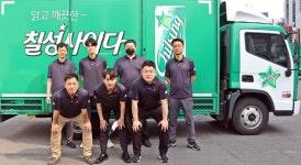 롯데칠성, 영업직에 페트병 업사이클링 유니폼 지급