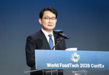 (주)김종구참푸드 1공장 | 김종구 농식품부 차관 "푸드테크, 미래 산업으로 육성"