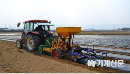 12~13일 상주시농업기술센터 일원서 밭농업 전 과정 기계화 기술 선보여 