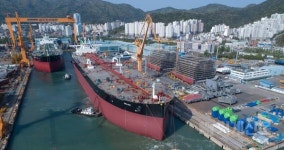  대우조선해양, 93년 이후 26년 만 1도크에서 VLCC 4척 동시 건조 