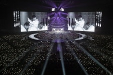 [현장에서] 워너원 서울 콘서트, 고척돔 흔들었다