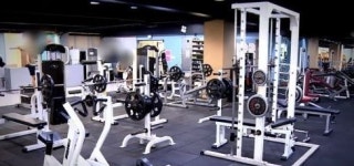 코로나 2단계 헬스장·학원·카페 올스톱 피했지만…저녁매출 한숨