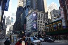 [BTS News] 방탄소년단 슈가 생일 축하...중국 팬클럽, 브로드웨이에 전광판 광고