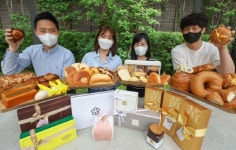 “서울 유명 베이커리가 한 곳에” 현대백화점 판교점, 빵타스틱4 열어