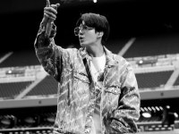 [BTS News] ‘이 조합 대찬성’ 찰리 푸스, 방탄소년단 정국 인스타그램 팔로잉...‘2번째 협업’ 기대 고조