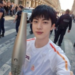 [BTS News] 방탄소년단 진, ‘파리 올림픽’ 성화봉송…7년 전 노래 가사  “I'm so firin' firin' 성화봉송”