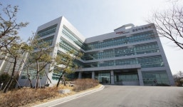 [EXIT 석유화학⑤] 금호석화, 스페셜티로 ‘호실적’…전환기 속 ‘선방의 기술’