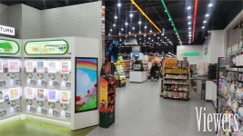 [Biz뷰] 편의점이 관광지가 됐다?…세븐일레븐, 벼랑 끝 新전술 뉴웨이브