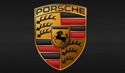 잘 나가는 포르쉐 잡아라. 레이싱홍. KCC오토. 도이치 3파전