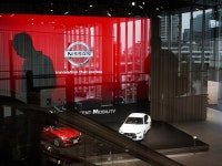 닛산, 車업계  최고실력자 곤회장 쫓아내더니만 결국...1년 만에 적자 위기 