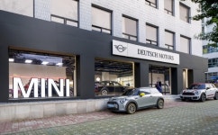 MINI 도이치모터스 용산전시장 이전 오픈