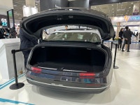 이 차가 한국에 떴다고? 루시드모터스, 인터배터리서 루시드 에어 최초 공개