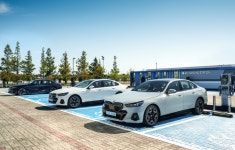 BMW,  한국판 NACS 구축. 공공 충전기 2,100기 설치 다른 전기차에  개방