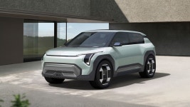 4천만원대 소형 전기 SUV 격돌! 기아 EV3·볼보 EX30, 내년 상반기 국내 출시