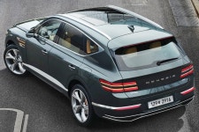 출고 2주만에 방전이라니 제네시스, 신형 GV80 시동 불량 등 결함 속출