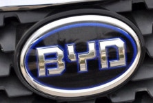 이번엔 충전 속도로 세계 경악 BYD,  초급속 주행 전기차 내놔