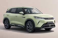 RAV4·코나 EV와 맞대결! BYD, 英서 최저가 전기 SUV 아토 2 공식 출시