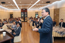 새만금 스마트팜등 신사업 추진 경제구조 재편