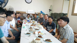 정읍시 감곡면사무소 초복맞아 보양음식 대접