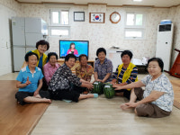 완주 용진읍 사회보장협 38개 경로당에 수박 전달