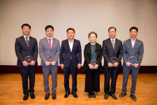 군산, 우수 성실납세자 5명 선정 표창패 전달