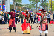 고창읍성 밟으며, 무병장수 빌어보세요