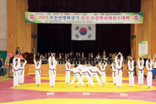 초등연맹회장기 전국초등학교 태권도대회 정읍서 개최 열전