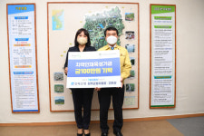 전북은행 완주군청지점장, 장학금 100만원 기탁
