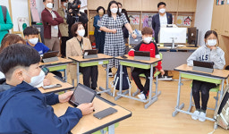 유은혜장관 남원 덕과초 방문 미래형 학습환경 의견 수렴 등