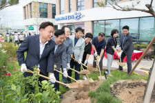 군산 재도약의 원년 100년 먹거리 준비 온힘