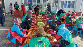 고창 부안면 새마을부녀회, 김치 200상자 전달