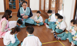 세살 한복 여든까지··· 한복 유치원 원복 보급 주목