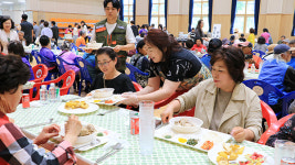 전북자봉센터-진안자봉센터, 어르신 200명에 착한 한끼 나눔 펼쳐