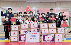 한국태권도장, 군산시 흥남동에 라면 기탁