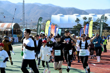 2100명 선수 한국의 샤모니 장수 산악지형 누볐다