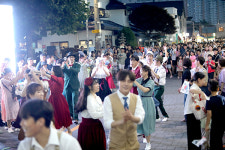 군산, 빛·밤·책으로 물들다…여름밤 문화 3중주