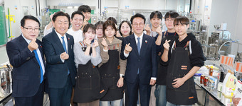 전북찾은 李정부 핵심 K2에 전북위상 쑥