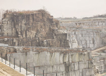 100년 전통 황등석산 웅장함에 반하다