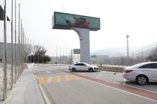 햇빛 가림막도 없어··· 제구실 못하는 졸음쉼터