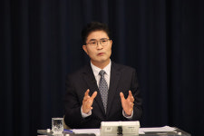 이원택, 전북도지사 당선 유력…민주당 텃밭에서 승리 확실 전망