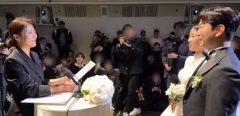 주례 하지원, 축가 이효리, 사회 신동엽... 이 멋진 결혼식은...