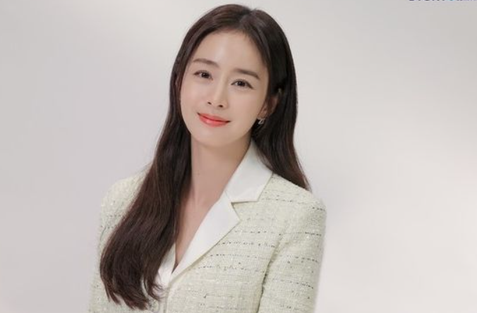 이시언, 소속사 스토리제이컴퍼니와 재계약 체결! 함께하는 새로운 시작 기대됨